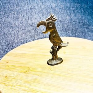Parrot Macaw Vtg Cast Iron Beer‎ Soda Bottle Opener Bird Figurine Kitchen Tool